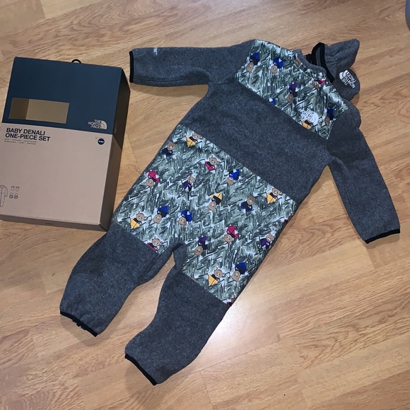 NWT The North Face Baby Denali One-Piece Set (includes mitten and boots), 18-24M - Picture 11 of 16